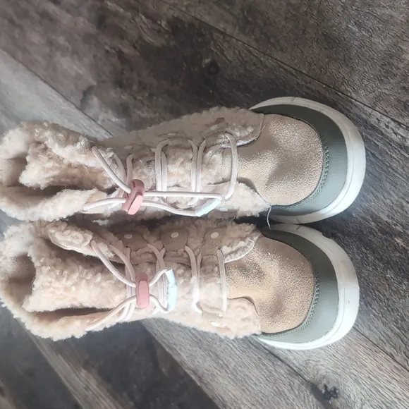 Cozy Beige and Olive Winter Boots