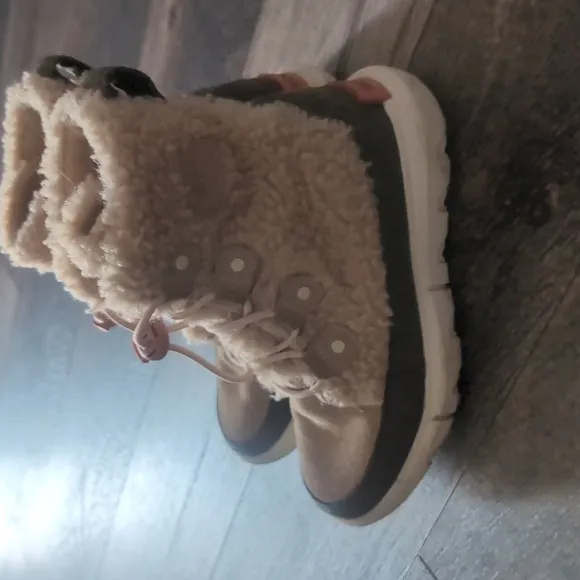 Cozy Beige and Olive Winter Boots