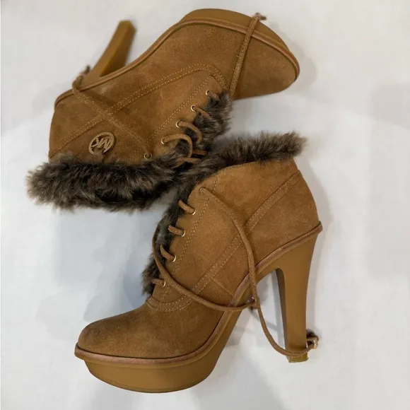 Cozy Brown Fur-Lined Ankle Boots
