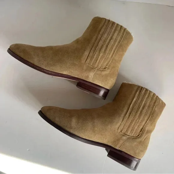 Crew sherpa lined chelsea suede boot 7.0
