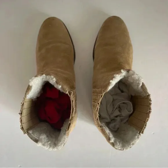 Crew sherpa lined chelsea suede boot 7.0