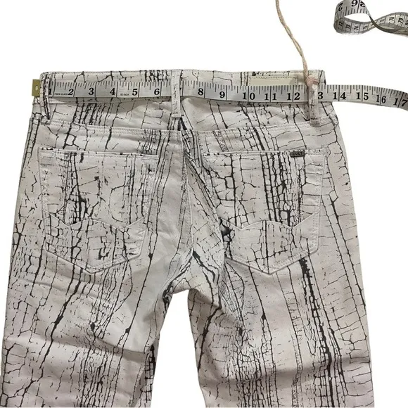 Cult of Individuality Zen Mid-Rise Women White Skinny Jeans Sz 24 NWT Crackle