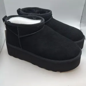 CUSHIONAIRE Cozy Women’s Platform Ankle Boots SIZE 9.5 BLACK
