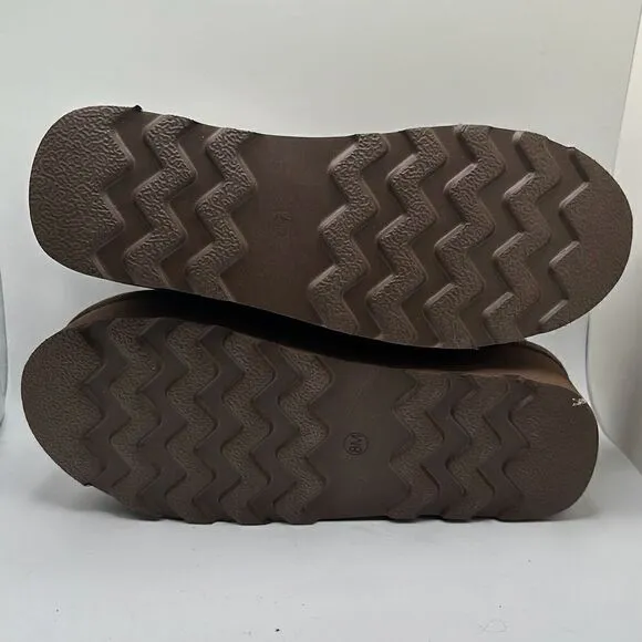 CUSHIONAIRE Women's Genuine Suede pull on platform boot  Memory Foam 8 TAUPE