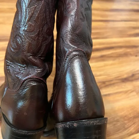 dan post Boots Size is 11D Very Nice Deep Red Color