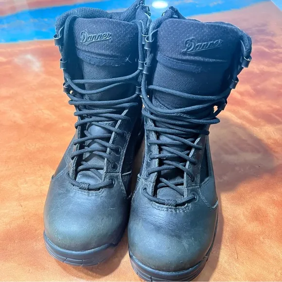 Danner Striker Torrent Gortex 6” Leather Side zip boots size 4.5