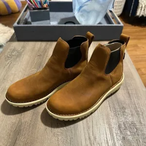 Danner Tramline Chelsea 917 GTX boots