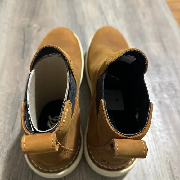Danner Tramline Chelsea 917 GTX boots