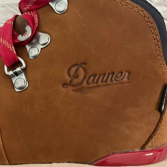 Danners Mountain 600 Leaf GTX Grizzly Brown Leather Lace Up Hiking Boots EUC 7