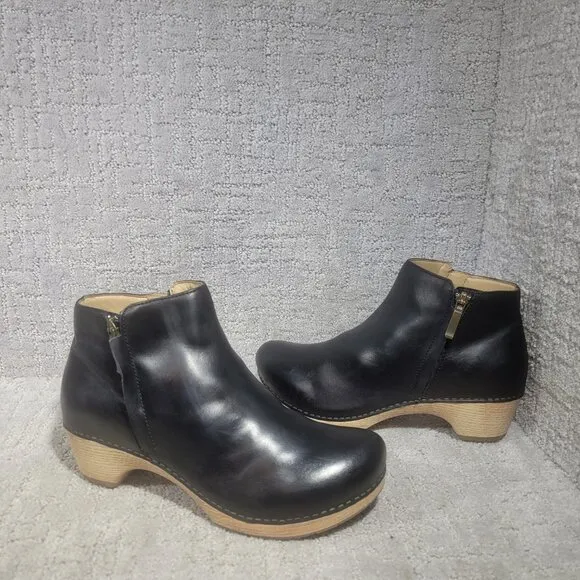 Dansko Lizanne 2217021400 Womens EU 40 Black Leather Oiled Pull Up Ankle Boots