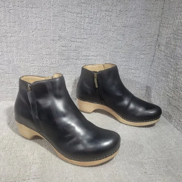 Dansko Lizanne 2217021400 Womens EU 40 Black Leather Oiled Pull Up Ankle Boots