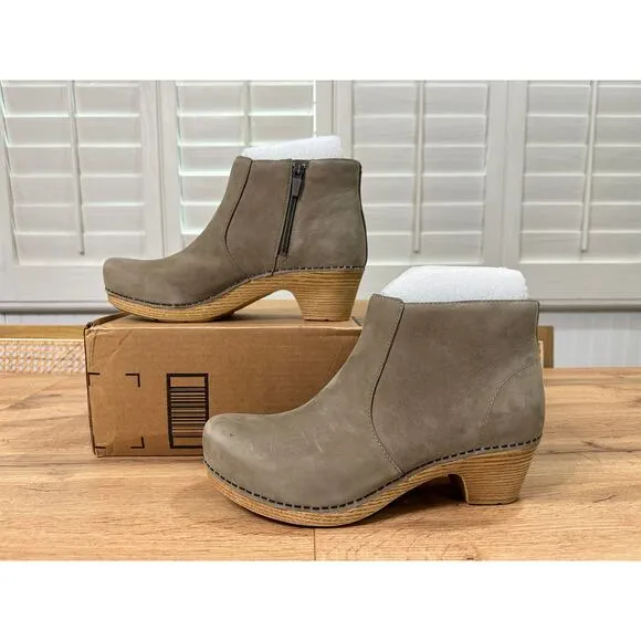 Dansko Maria Taupe Milled Nubuck Boot Size 10.5/11 US 41 EU NWOB Arch Support