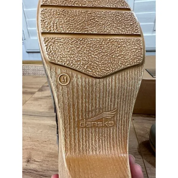 Dansko Maria Taupe Milled Nubuck Boot Size 10.5/11 US 41 EU NWOB Arch Support
