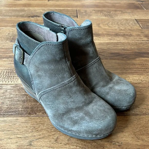 Dansko Shirley Boot Ankle Booties Bronze Tan Suede Leather Wedge Heel Size 37