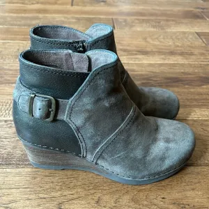 Dansko Shirley Boot Ankle Booties Bronze Tan Suede Leather Wedge Heel Size 37