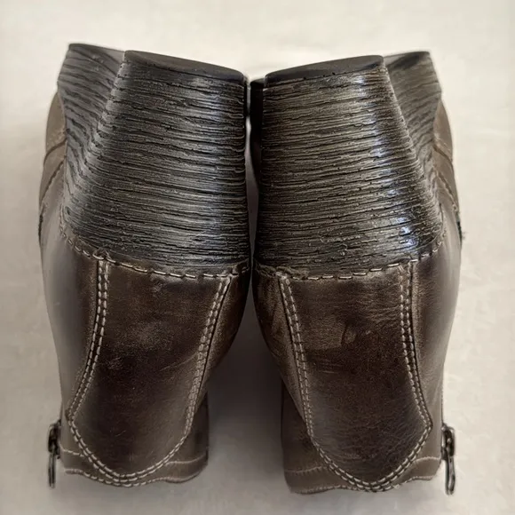 Dansko | Veronica Distressed Leather Western Clog Wedge Bootie Boots (39)