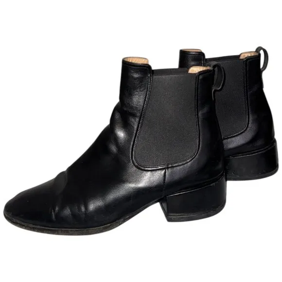 DEAR FRANCES Gem Chelsea Boots 38 US 8 Smooth Black Leather Gored Ankle Low Heel