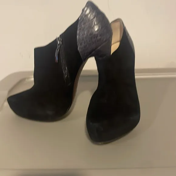 Designer Shoes gorgeous for any event Alexandre  Birman