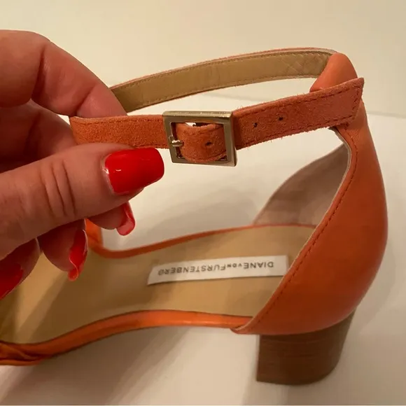 DIANE VON FURSTENBERG SANDALS BLOCK HEELS PEACH CORAL SUEDE LEATHER SIZE 8 SHOES