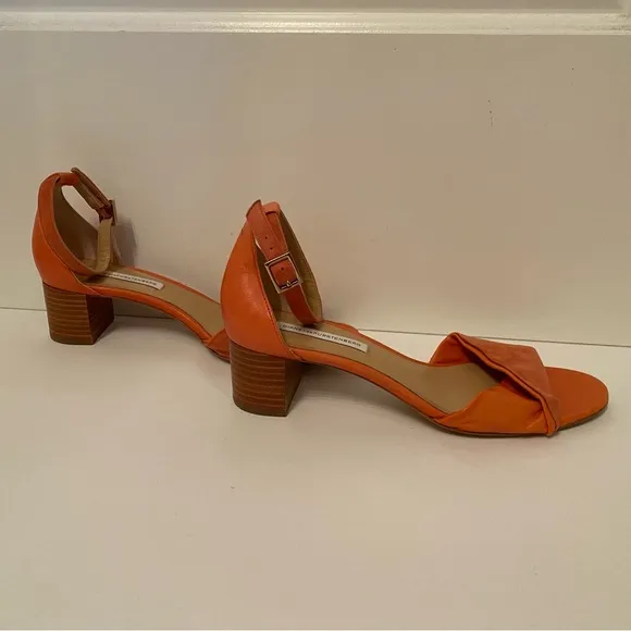 DIANE VON FURSTENBERG SANDALS BLOCK HEELS PEACH CORAL SUEDE LEATHER SIZE 8 SHOES