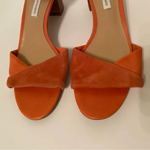DIANE VON FURSTENBERG SANDALS BLOCK HEELS PEACH CORAL SUEDE LEATHER SIZE 8 SHOES