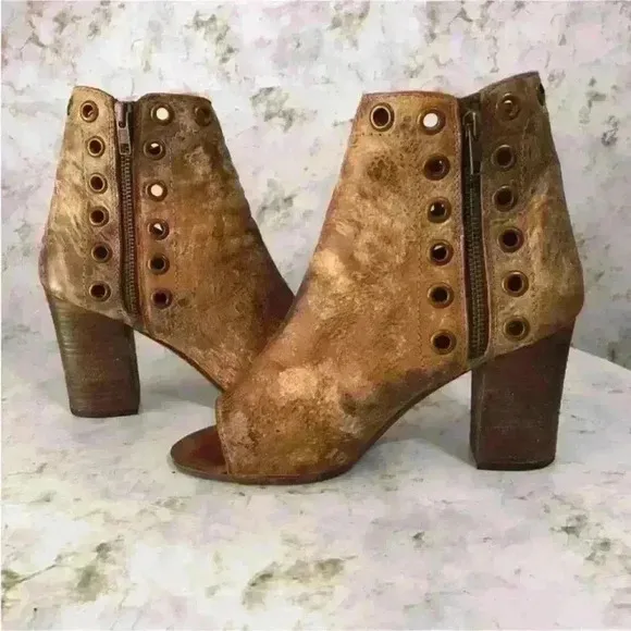 Diba True Women's Sz 7 Shoes Brown Leather Lace Up Zip Distressed Ankle Boots