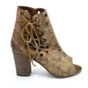 Diba True Women's Sz 7 Shoes Brown Leather Lace Up Zip Distressed Ankle Boots