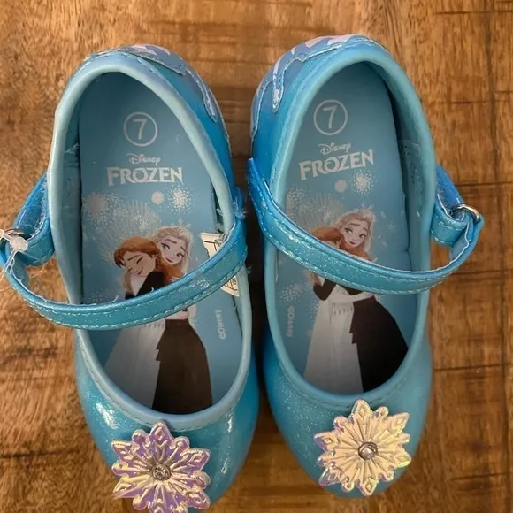 Disney Frozen Elsa Babydoll Mary Jane girls shoes size 7 blue shiny rubber sole