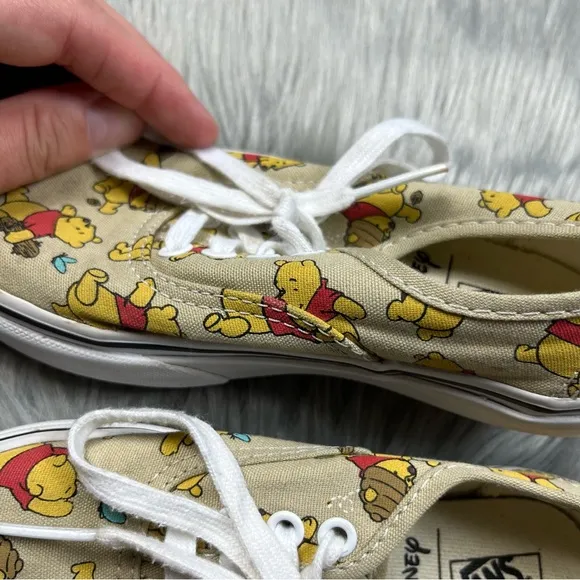 Disney Winnie the Pooh vans little kids size 12