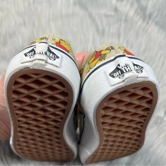 Disney Winnie the Pooh vans little kids size 12