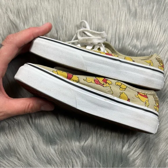 Disney Winnie the Pooh vans little kids size 12
