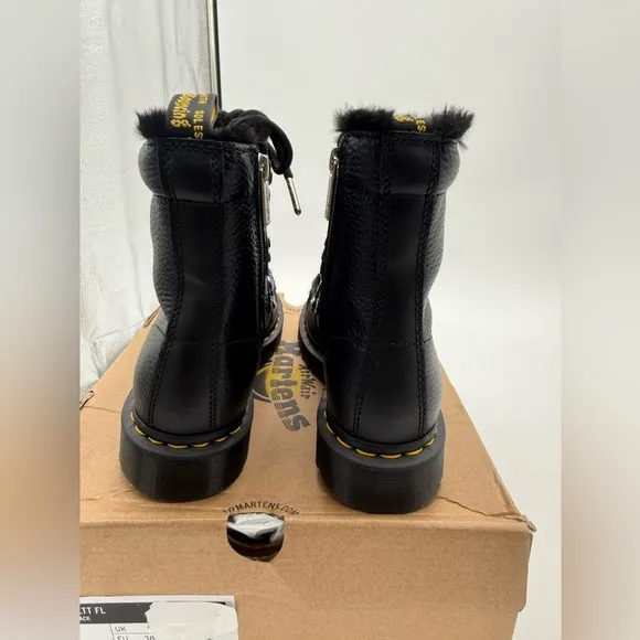 Dr Martens 1460 FAUX FUR LINED LEATHER LACE UP BOOTS