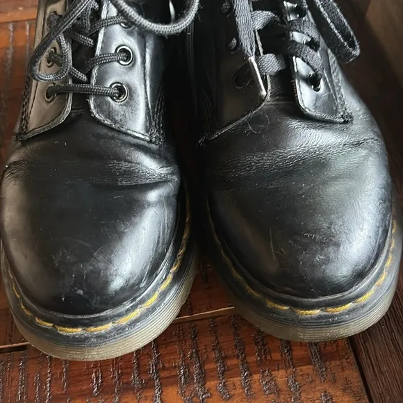 Dr. Martens 1490 leather black boots 10 eyelets men’s sz 8