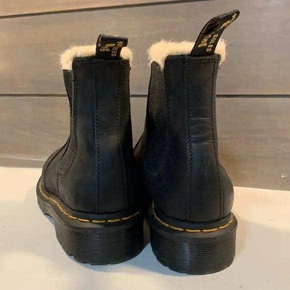 Dr Martens 2976 Faux Fur Lined Platform Chelsea Boots Black Goth Whimsigith Sz 8