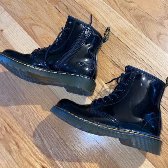 Dr. Martens Black Patent Leather Boots. Kids Size 3. Lace Up Youth Boots.