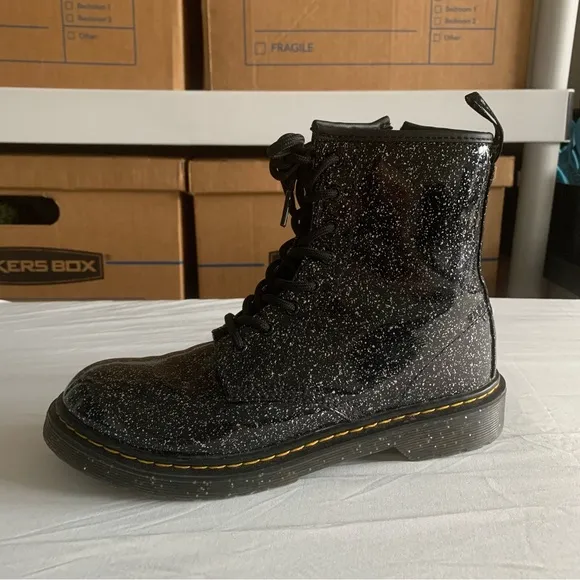 Dr. Martens Boots Cosmic Glitter Girls 6 Black 1460 Y Grunge Punk Y2K 90s