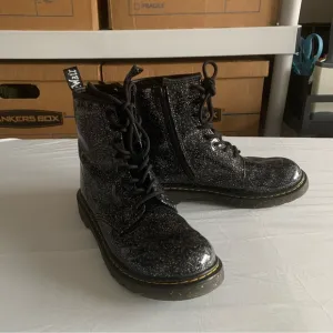 Dr. Martens Boots Cosmic Glitter Girls 6 Black 1460 Y Grunge Punk Y2K 90s