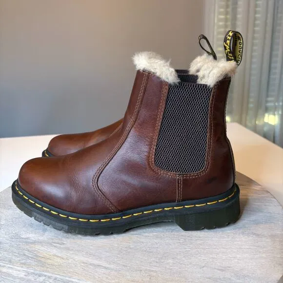 Dr. Martens Docs 2976 Leonore Faux Fur Lined Chelsea Brown Leather Boots Size 9