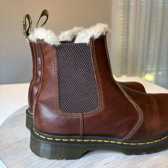 Dr. Martens Docs 2976 Leonore Faux Fur Lined Chelsea Brown Leather Boots Size 9