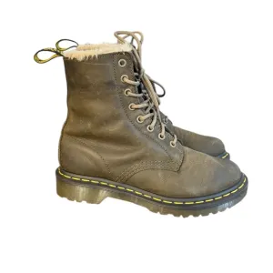 Dr. Martens Serena 1460 WOMEN'S FAUX FUR LINED LACE UP BOOTS Size 7