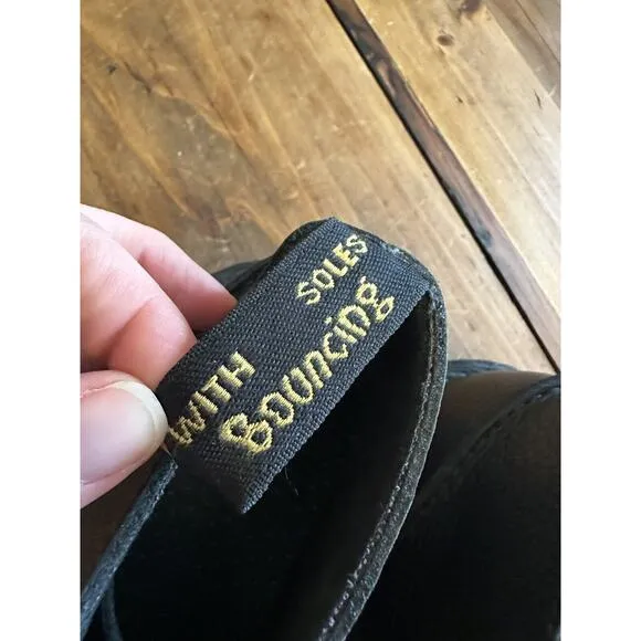 Dr Martens Sussex Leather Boot Mens 7 Black Pebbled Lace Up Chukka Casual
