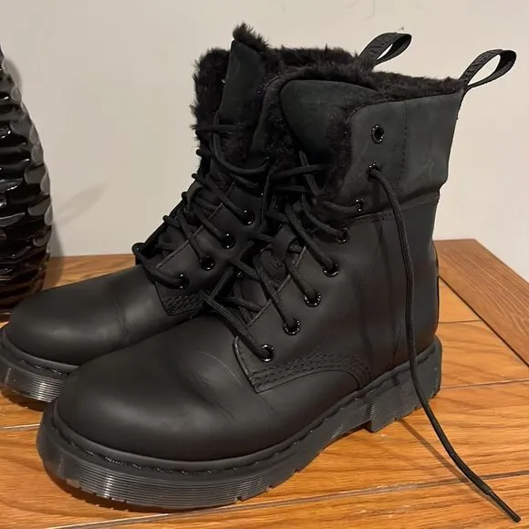 Dr Martens Women’s 1460 Kolbert black boots size 8.