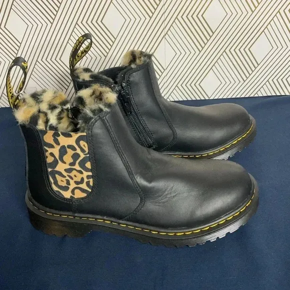 Dr. Martens Youth Chelsea Ankle Boots Leather &amp; Faux Fur Sz 1