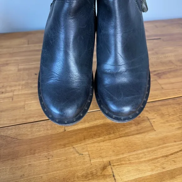Dromedaris Black Leather Side Zip Ankle Boots Size 38