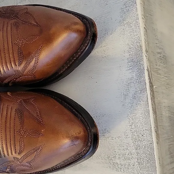 Durango Boots SZ 8M