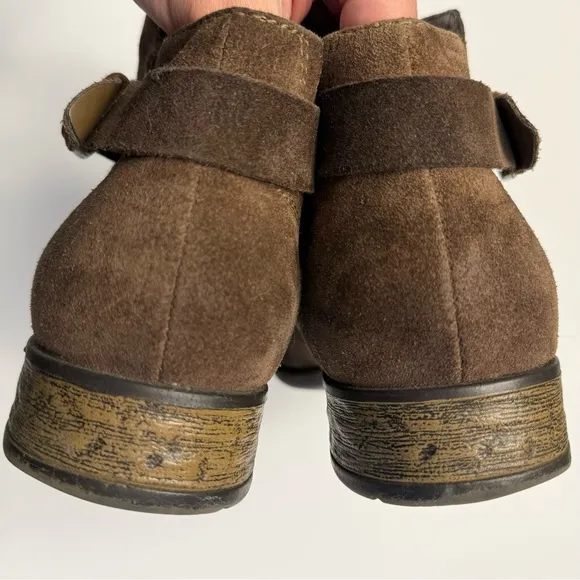 Earth Brown Tan Suede Leather Avani Billings Ankle Boots Booties Warm Taupe 8.5