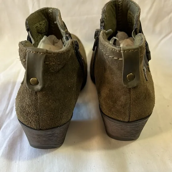 Earth Origins Odel Women's Zip-up Suede Ankle Boots-Size 6