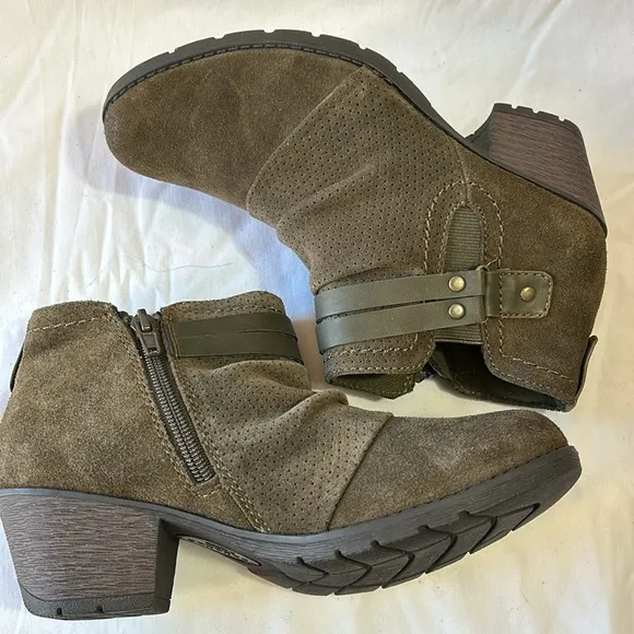Earth Origins Odel Women's Zip-up Suede Ankle Boots-Size 6