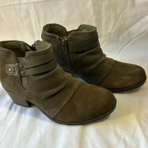Earth Origins Odel Women's Zip-up Suede Ankle Boots-Size 6