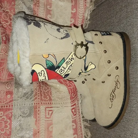 Ed Hardy Size 7 Boots Suede And Faux Fur  &quot;Love Kills Slowly&quot;